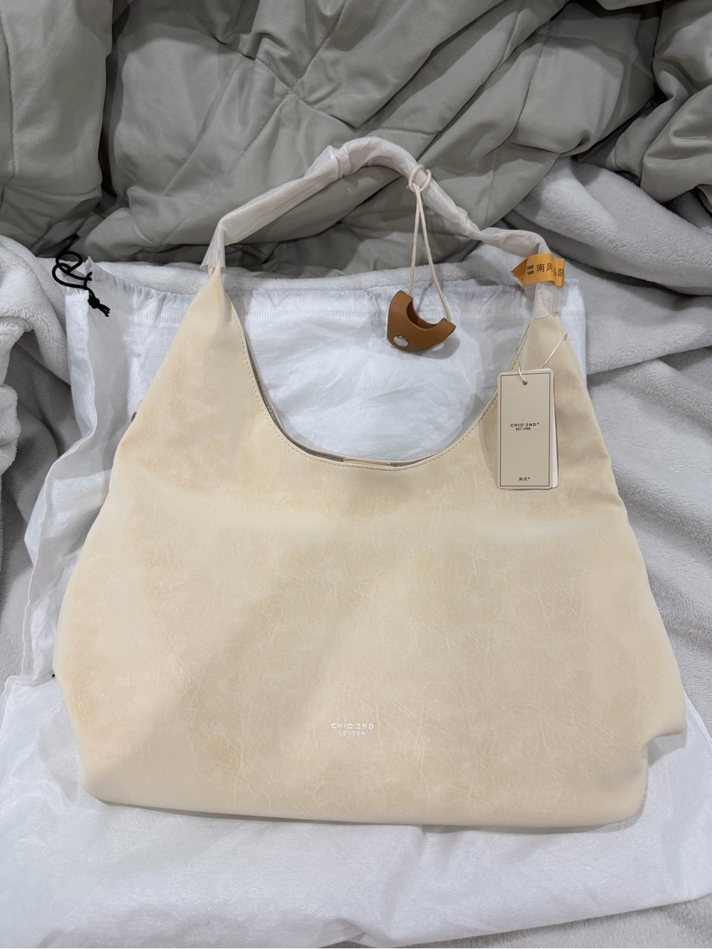 Chio’2ND Women’s Tote Bag - Cream Hobo Bag - Soft Shoulder Tote - BRAND NEW